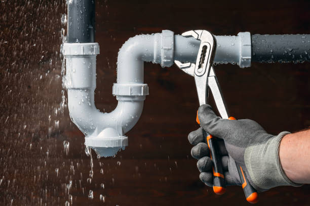 Professional Gas Line Repair technician working in Long Beach, MD